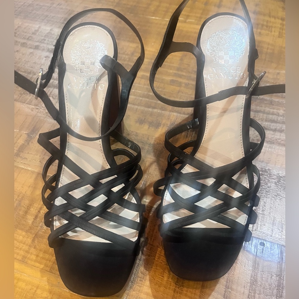 Vince Camuto Woven Larriss Platform Sandal - Picture 2 of 4
